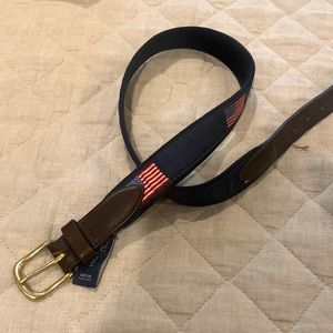 Vineyard vines flag belt